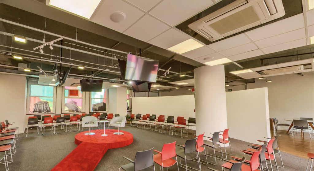 Arena do 8 para mesa redonda e palestras em são paulo