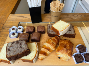 Catering the coffee são paulo para eventos com bolobs salgados e café